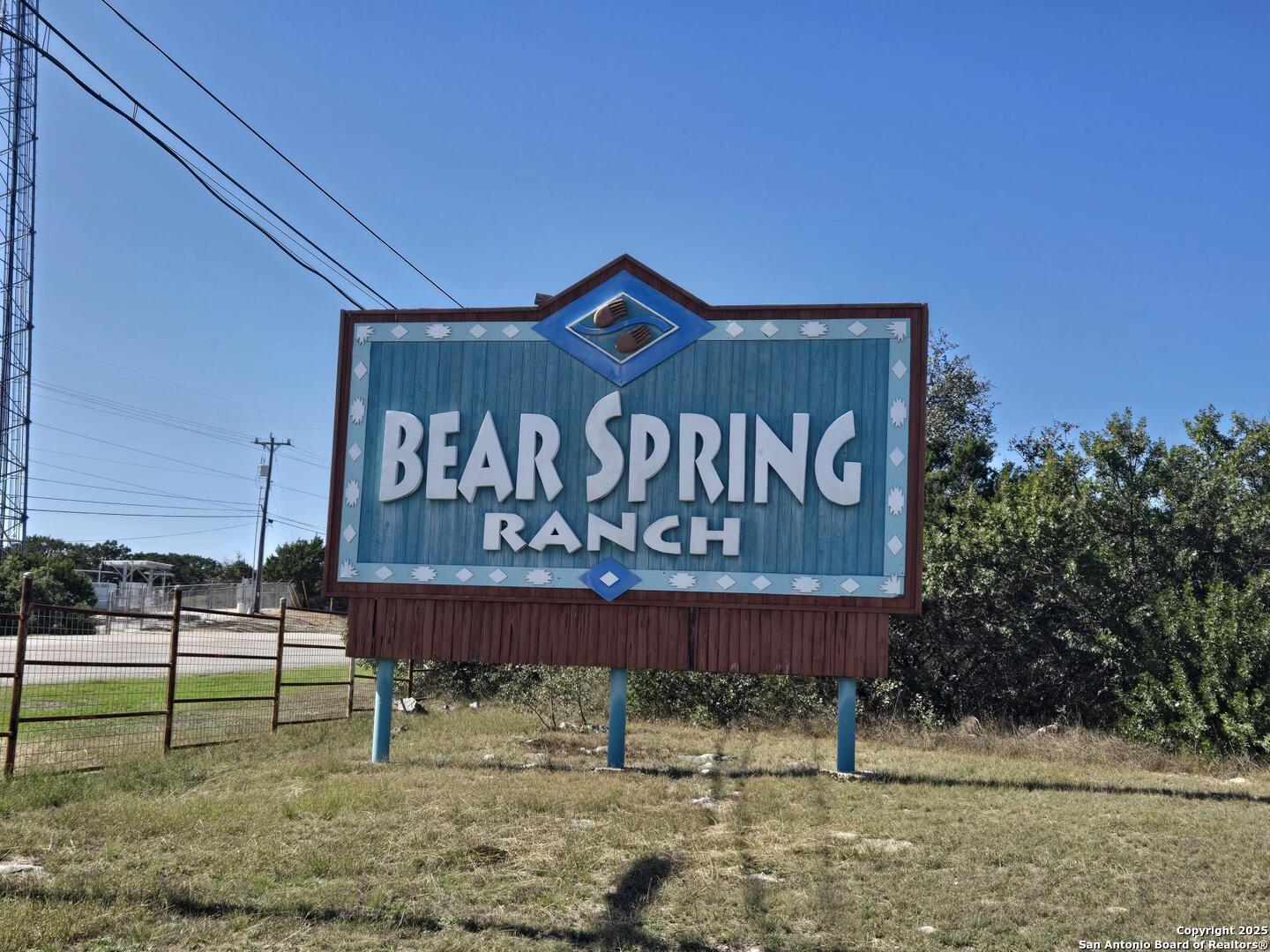 457 County Road 2767 Mico TX 78056