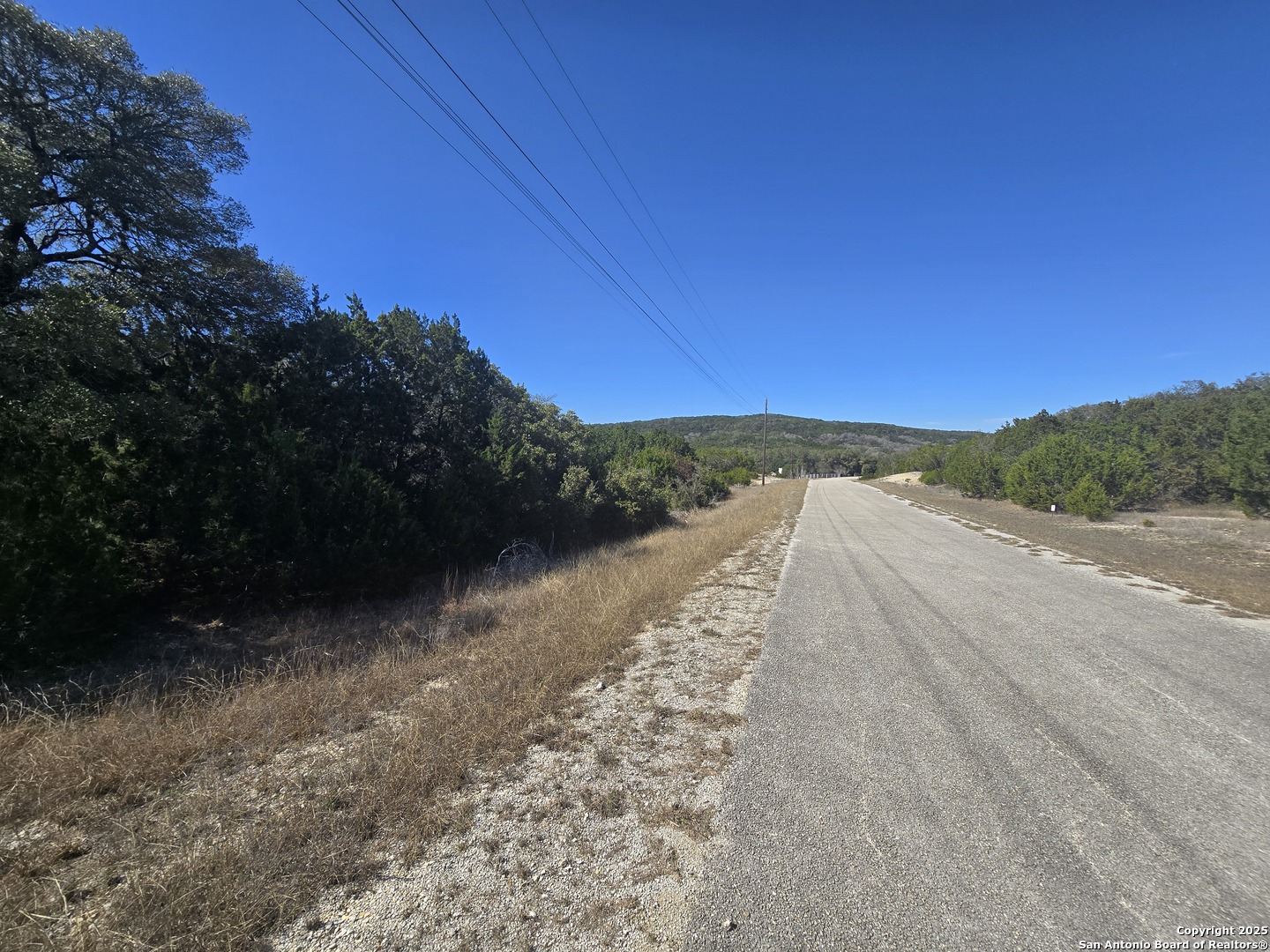 457 County Road 2767 Mico TX 78056