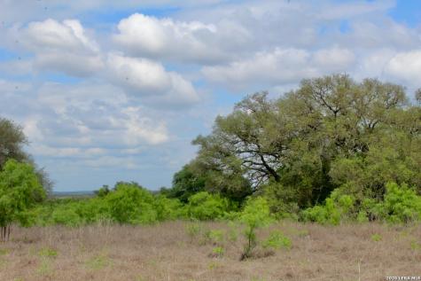 000 Cr 341 Hondo TX 78861