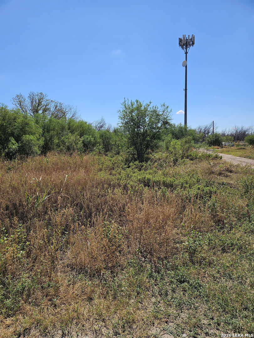 508 E. Amistad Avenue Quemado TX 78877