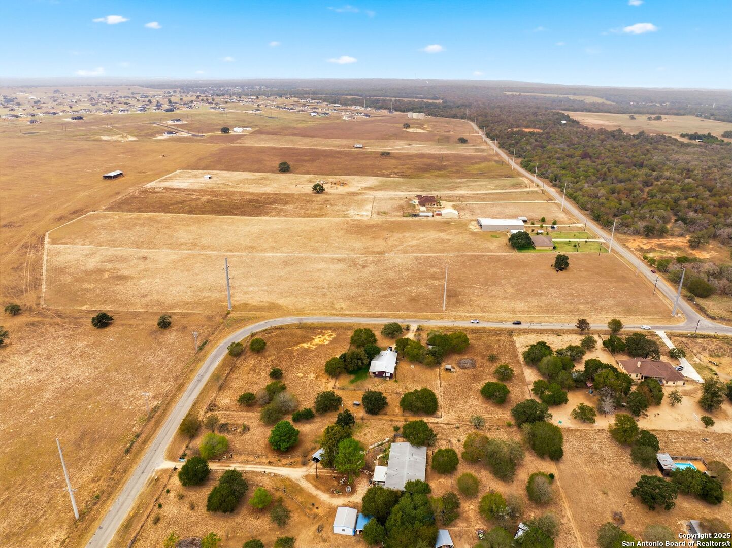 101 County Road 319 La Vernia TX 78121
