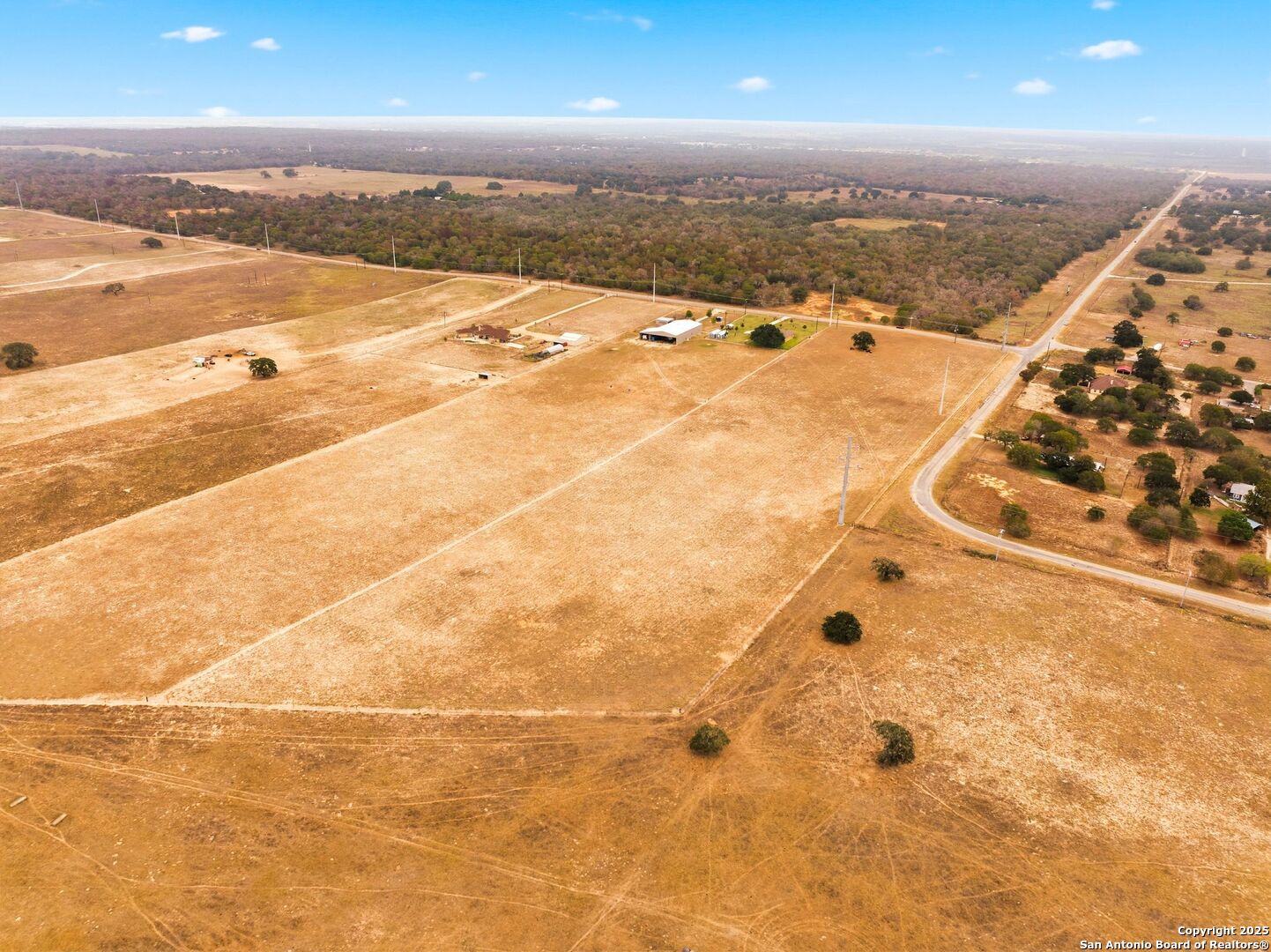 101 County Road 319 La Vernia TX 78121