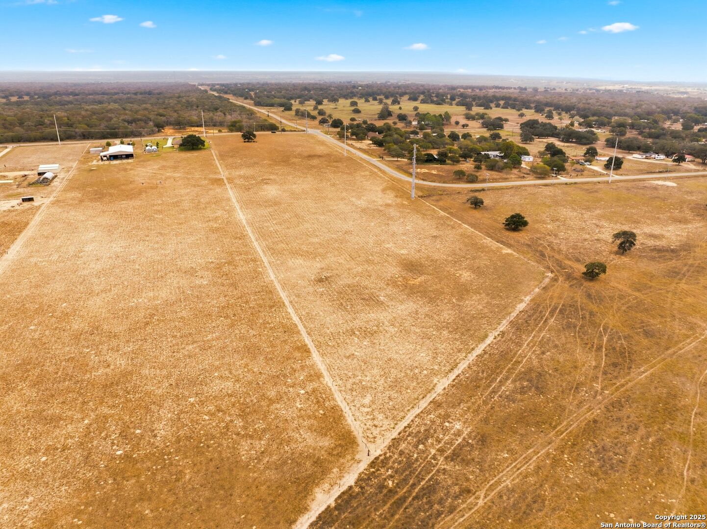 101 County Road 319 La Vernia TX 78121