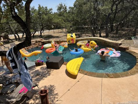 531 Dresden Wood Boerne TX 78006