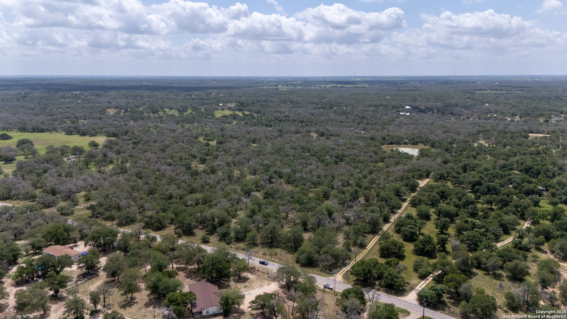 2404 County Road 320 Floresville TX 78114