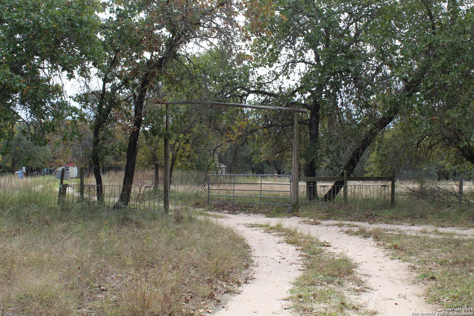 143 County Road 7723 Natalia TX 78059