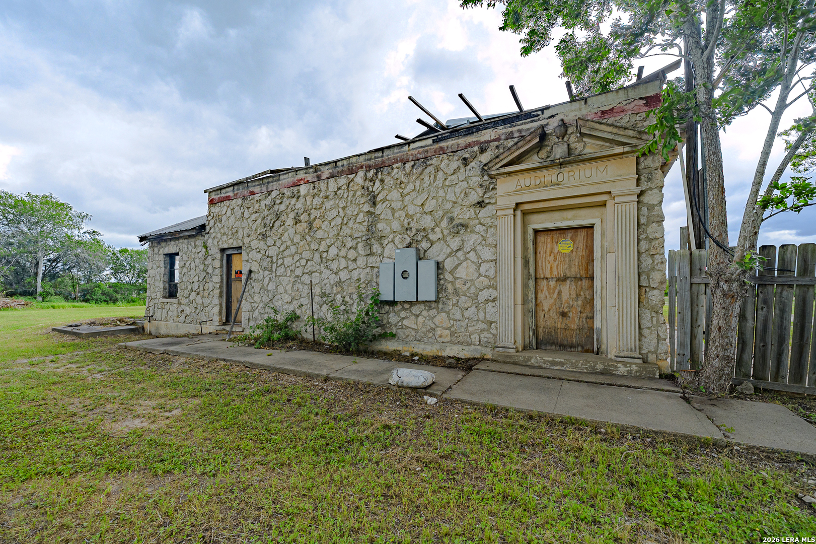 8589 N Us Highway 181 Tuleta TX 78162