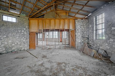 8589 N Us Highway 181 Tuleta TX 78162