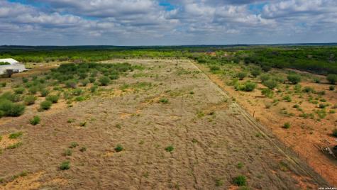 0 W County Road 640 Yancey TX 78886