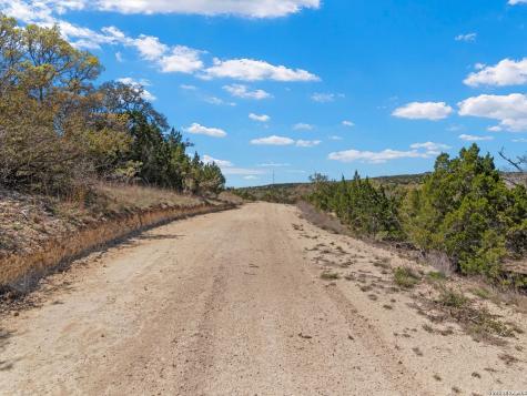 189 Table Rock Helotes TX 78023