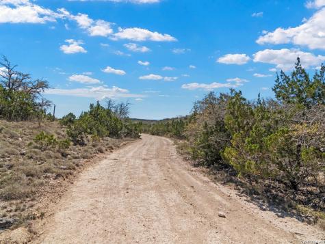 189 Table Rock Helotes TX 78023