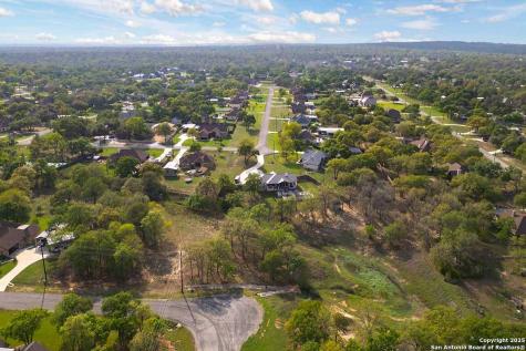 173 Woodlands Drive La Vernia TX 78121