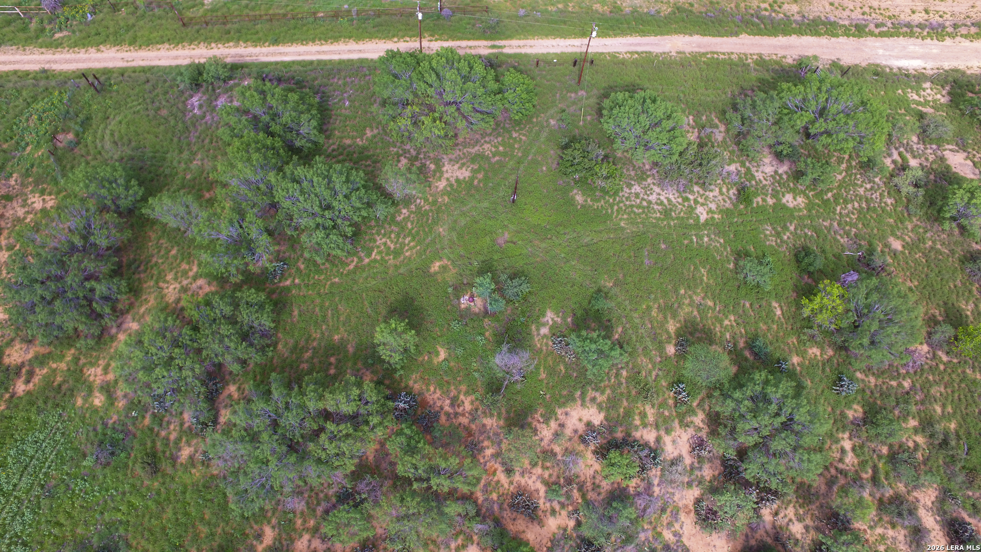 1260 County Road 345 Charlotte TX 78011