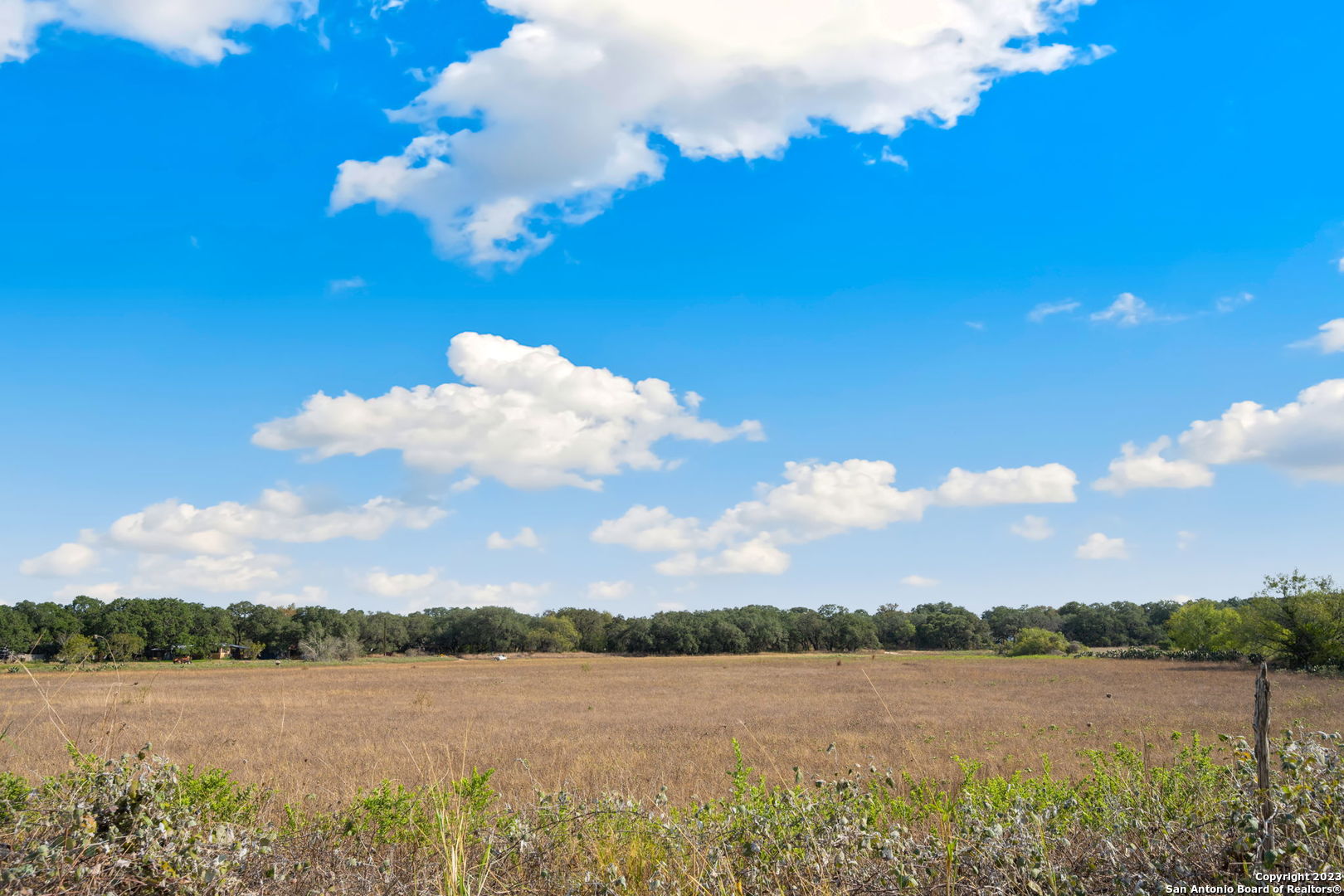 4401 Hardy Road Elmendorf TX 78112