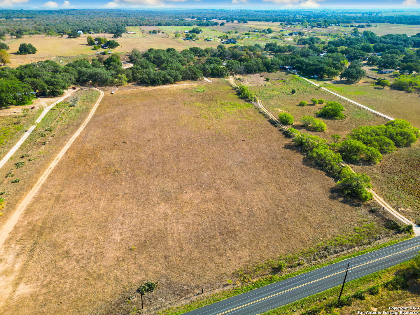 4401 Hardy Road Elmendorf TX 78112