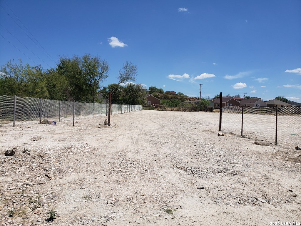 1157 State Loop 480 Eagle Pass TX 78852