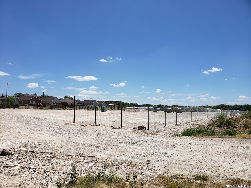 1157 State Loop 480 Eagle Pass TX 78852