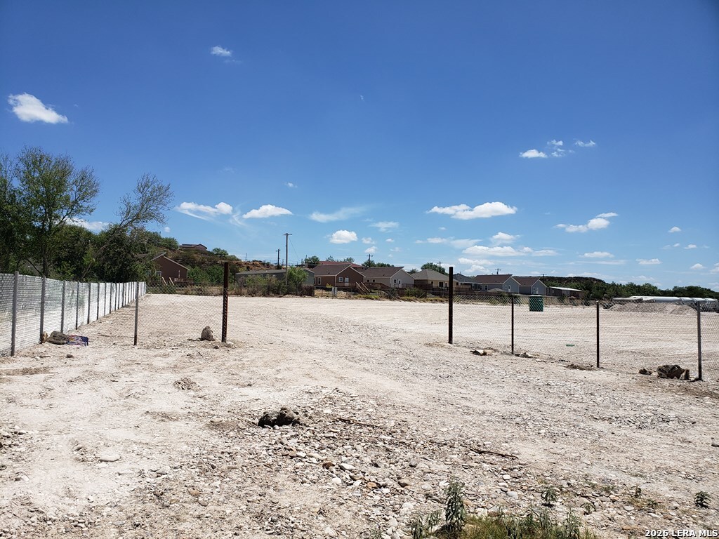 1157 State Loop 480 Eagle Pass TX 78852