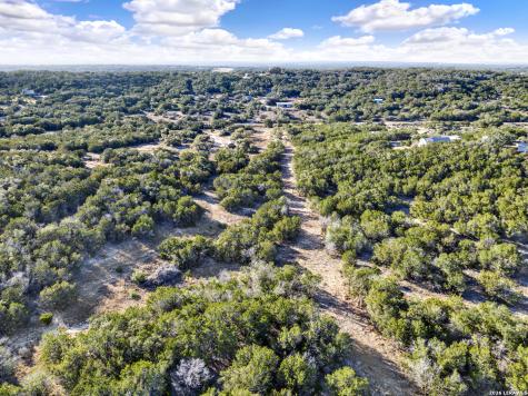 388 County Road 243 Hondo TX 78861
