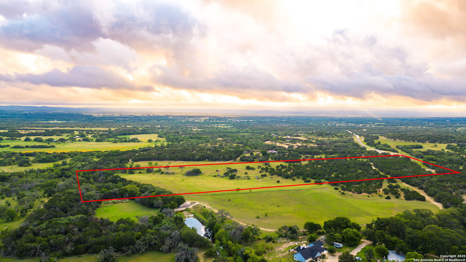 2186 Fm 470 Bandera TX 78003