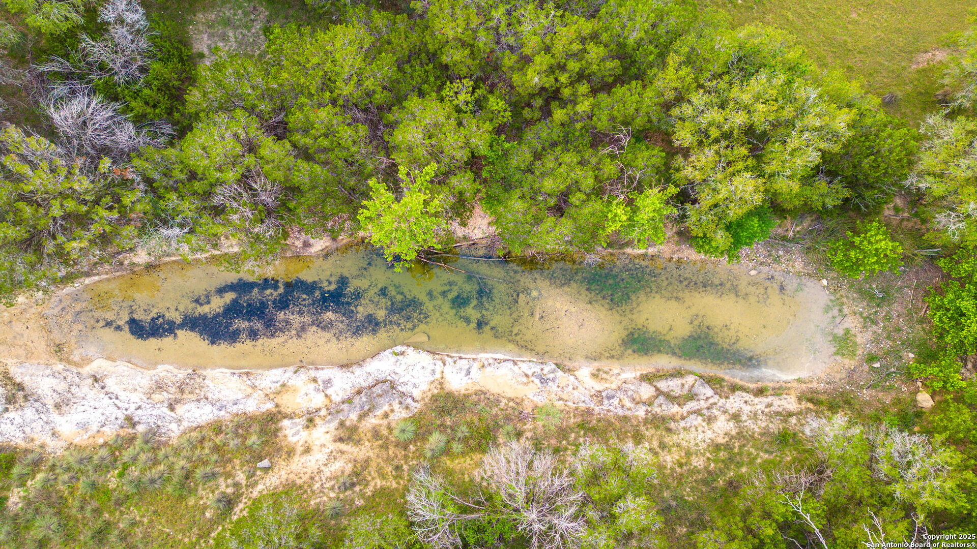 2186 Fm 470 Bandera TX 78003