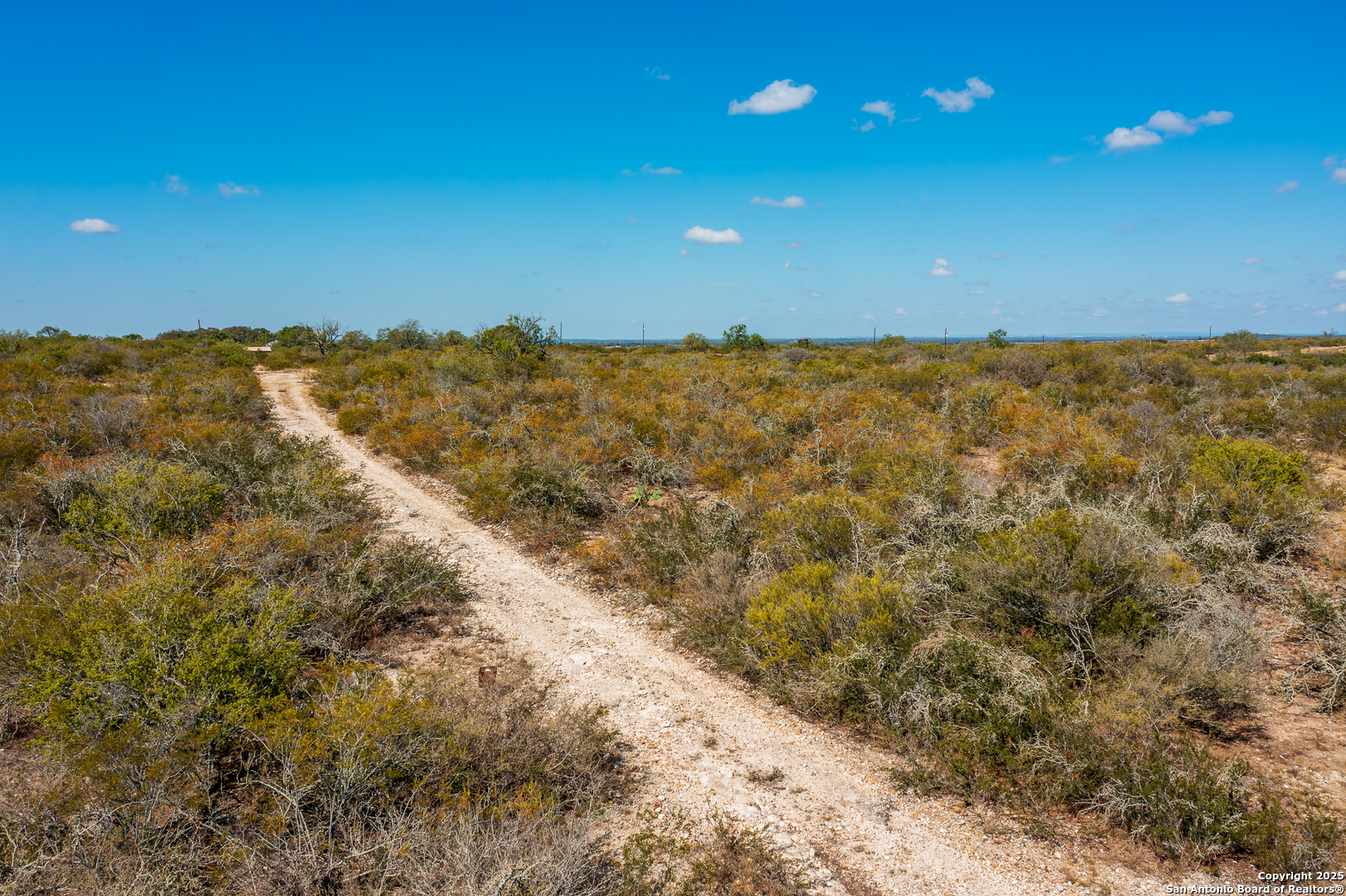 840 County Road 652 Devine TX 78016