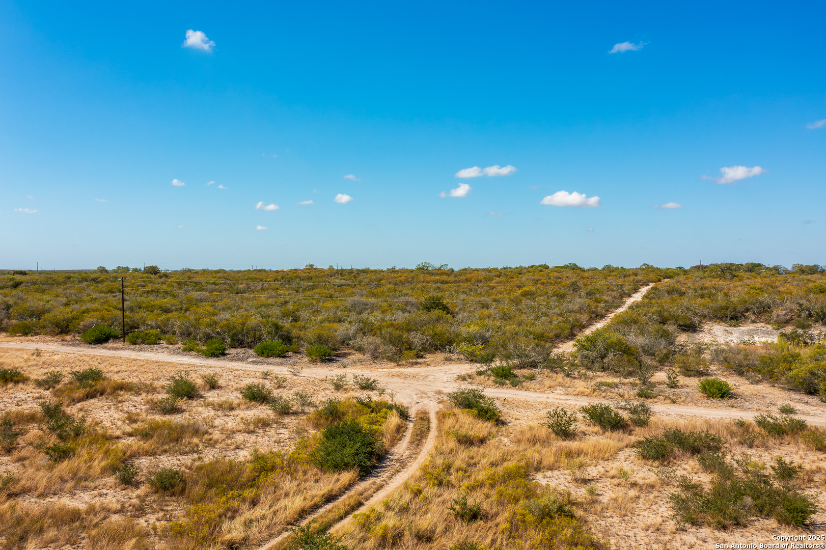 840 County Road 652 Devine TX 78016
