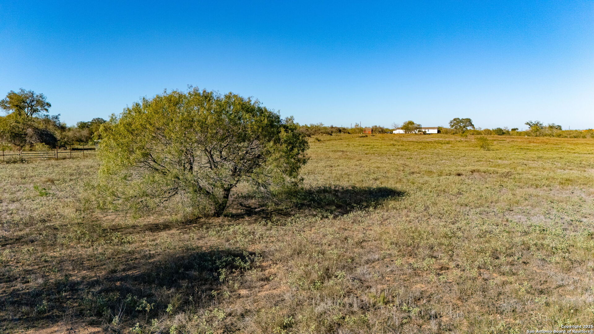13710 Us Highway 87 Adkins TX 78101