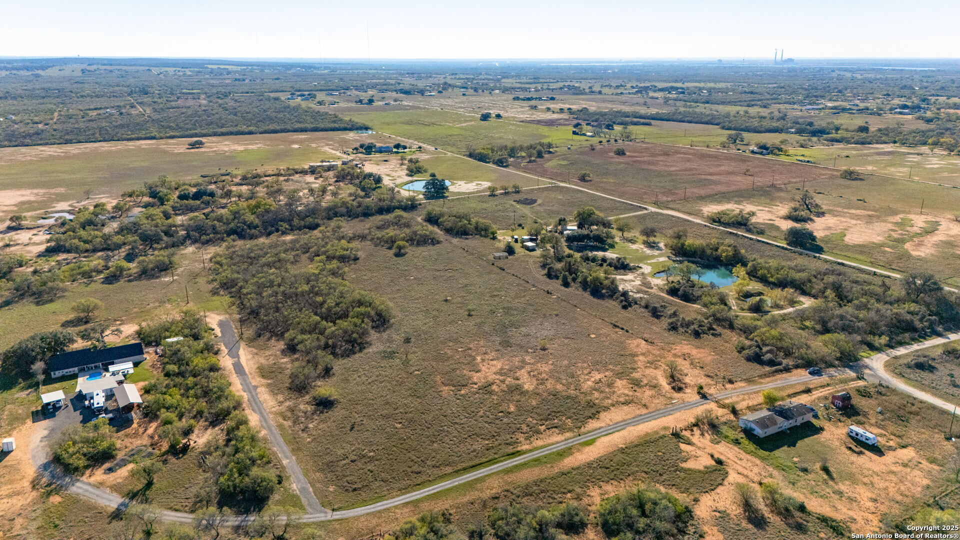 13710 Us Highway 87 Adkins TX 78101