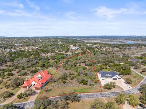 925 Kings Cove Drive Canyon Lake TX 78133