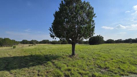 Lot 4 Settlers Bandera TX 78003