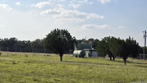 Lot 4 Settlers Bandera TX 78003