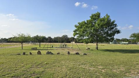 Lot 4 Settlers Bandera TX 78003