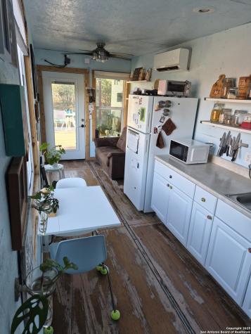 545 Spanish Oak Road Dale TX 78616