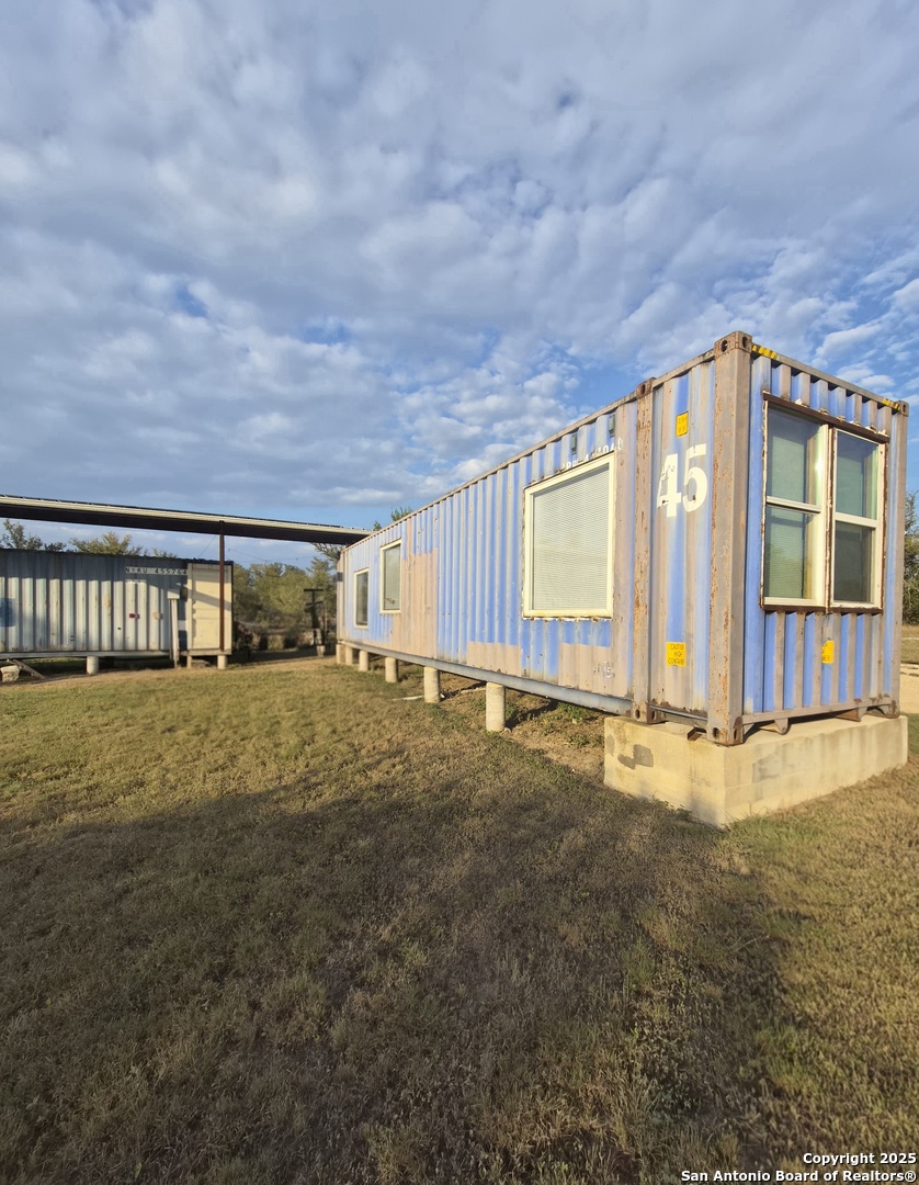 545 Spanish Oak Road Dale TX 78616