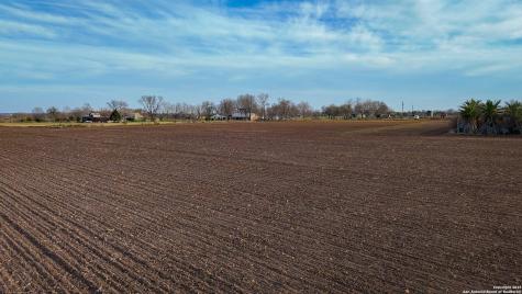 Tbd (1) County Road 5702 Natalia TX 78059
