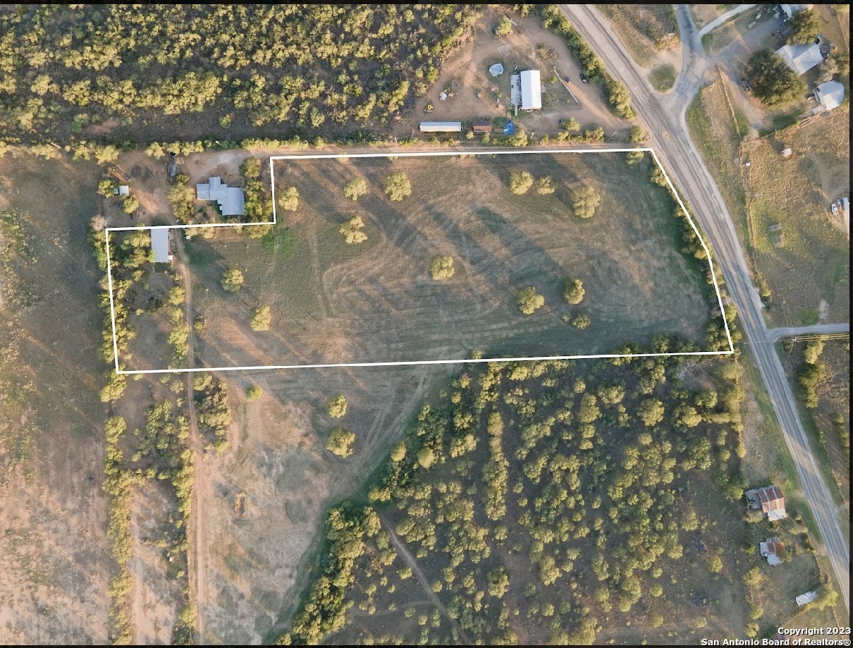 Tbd Lot 1 E Fm 140 Pearsall TX 78061