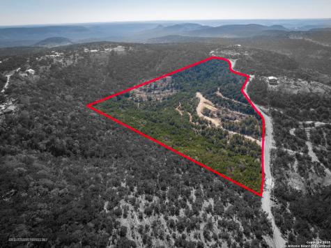 837 Crystal Peak Fischer TX 78623