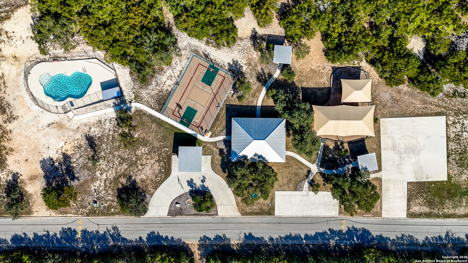 199 Private Road 1730 Mico TX 78056