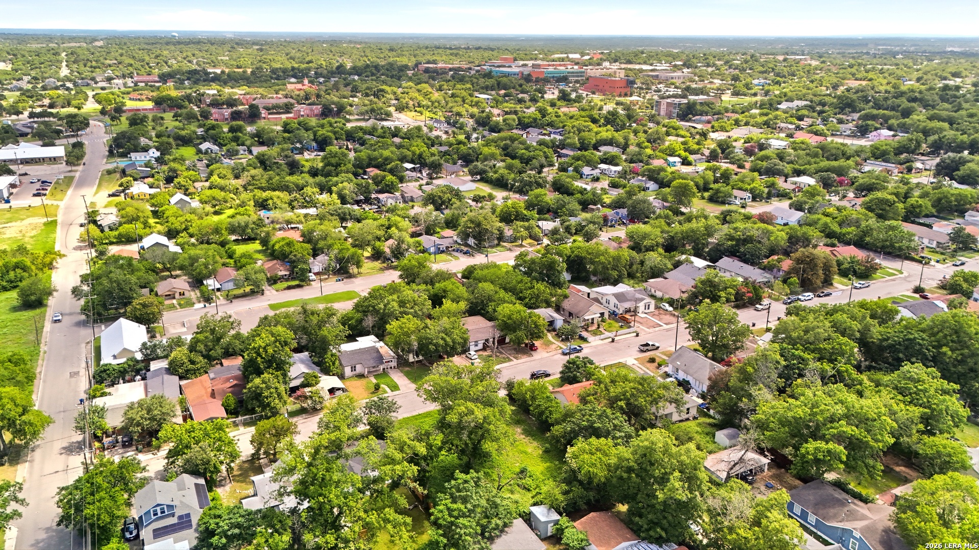 2143 E Crockett Street San Antonio TX 78202