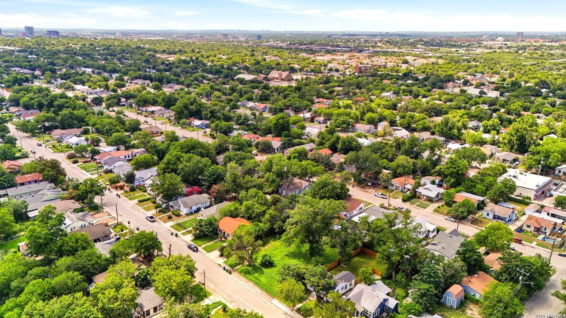 2143 E Crockett Street San Antonio TX 78202