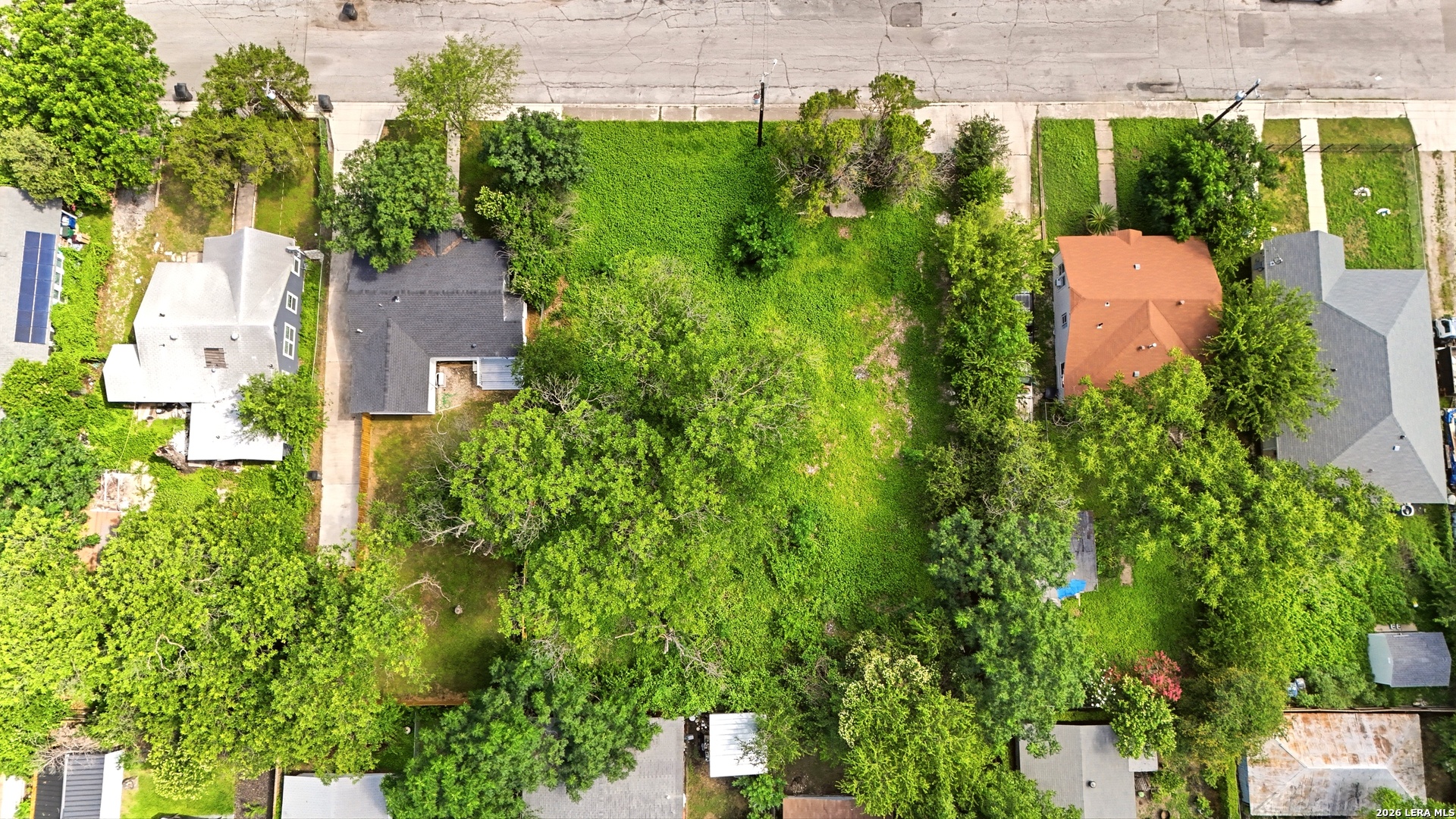 2143 E Crockett Street San Antonio TX 78202