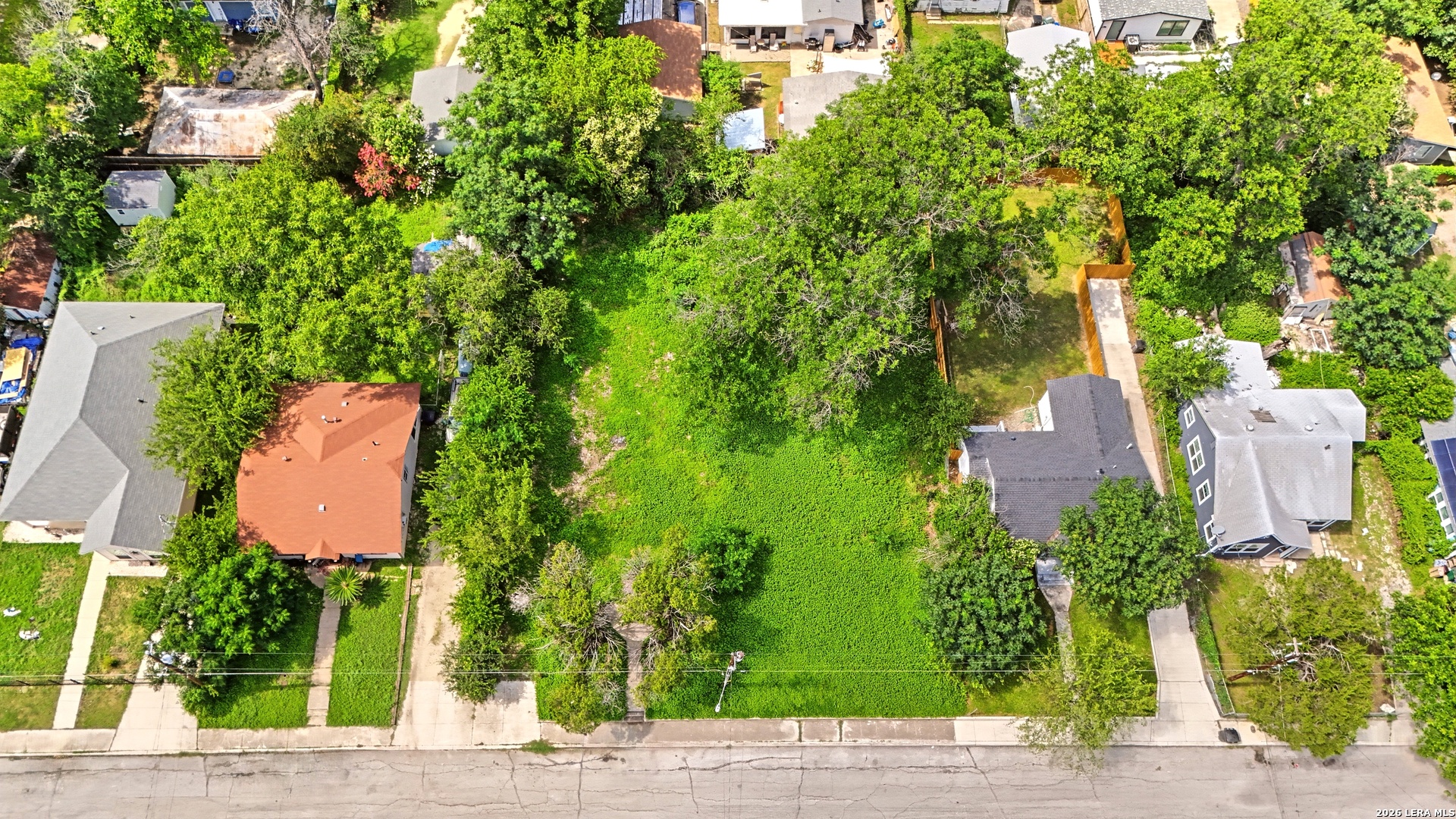 2143 E Crockett Street San Antonio TX 78202