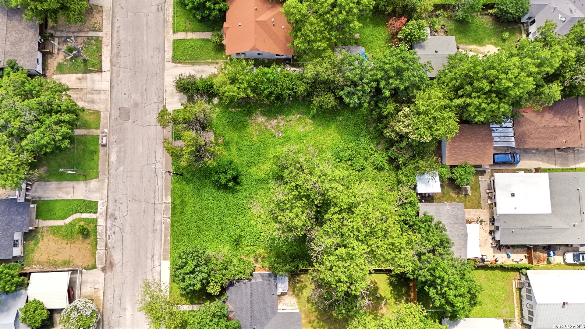 2143 E Crockett Street San Antonio TX 78202