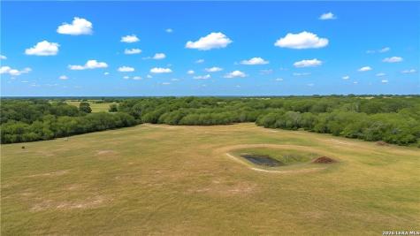4425 E Us Highway 90 Seguin TX 78155