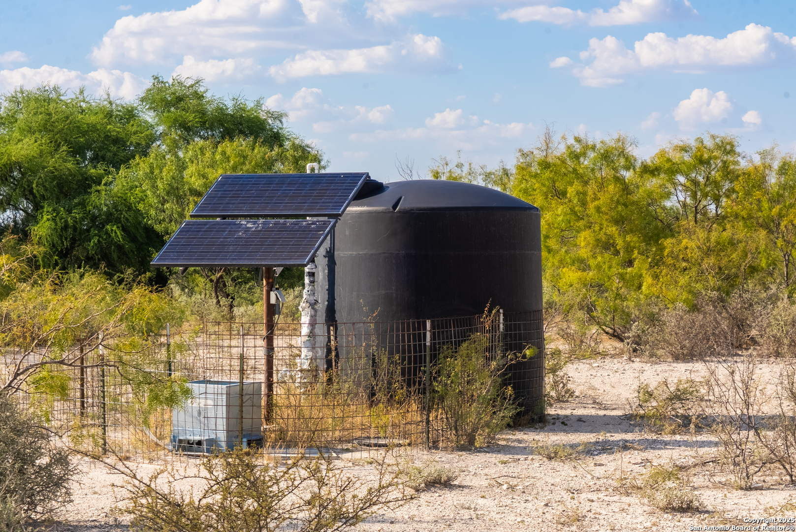 2212 Lausen Del Rio TX 78840