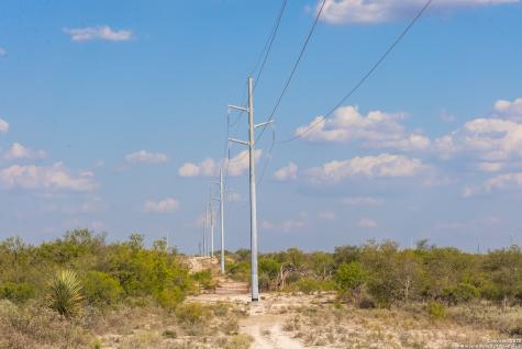 2212 Lausen Del Rio TX 78840