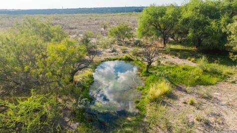 2212 Lausen Del Rio TX 78840