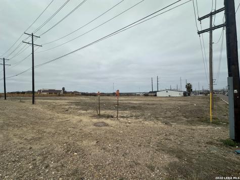 2386 N Veterans Boulevard Eagle Pass TX 78852