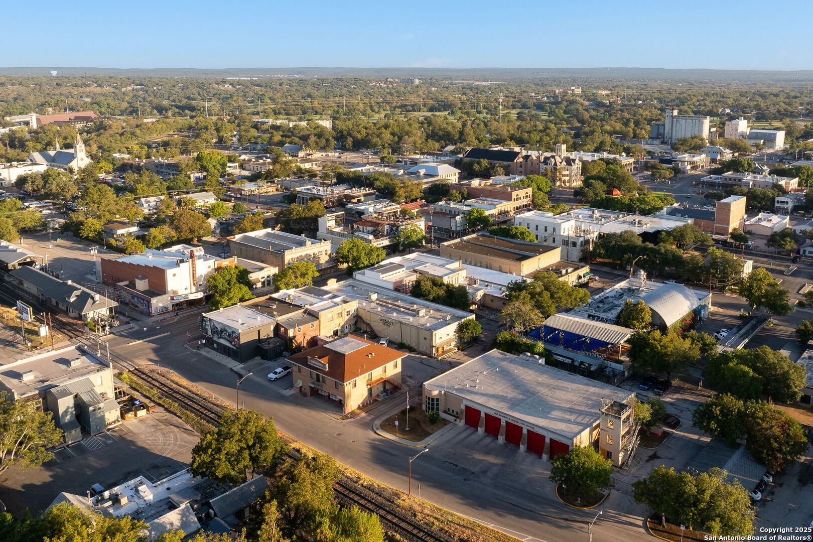 404 S Hill Avenue New Braunfels TX 78130